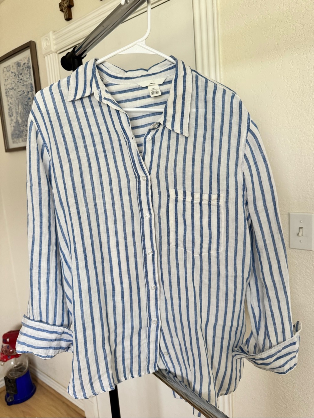 H&M White and Blue Vertical Stripe Casual Button-Down Shirt